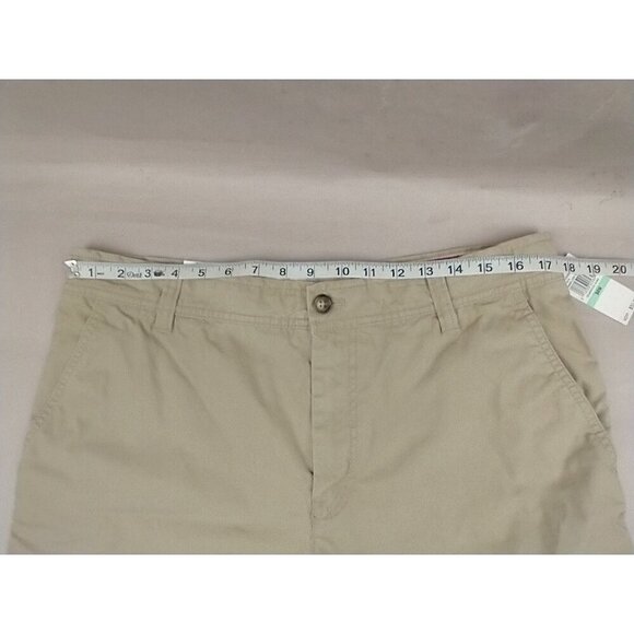 Mens IZOD Seaside Poplin Flat Front Shorts Cedarwood Khaki Size 34W X 10.5L - Picture 2 of 16
